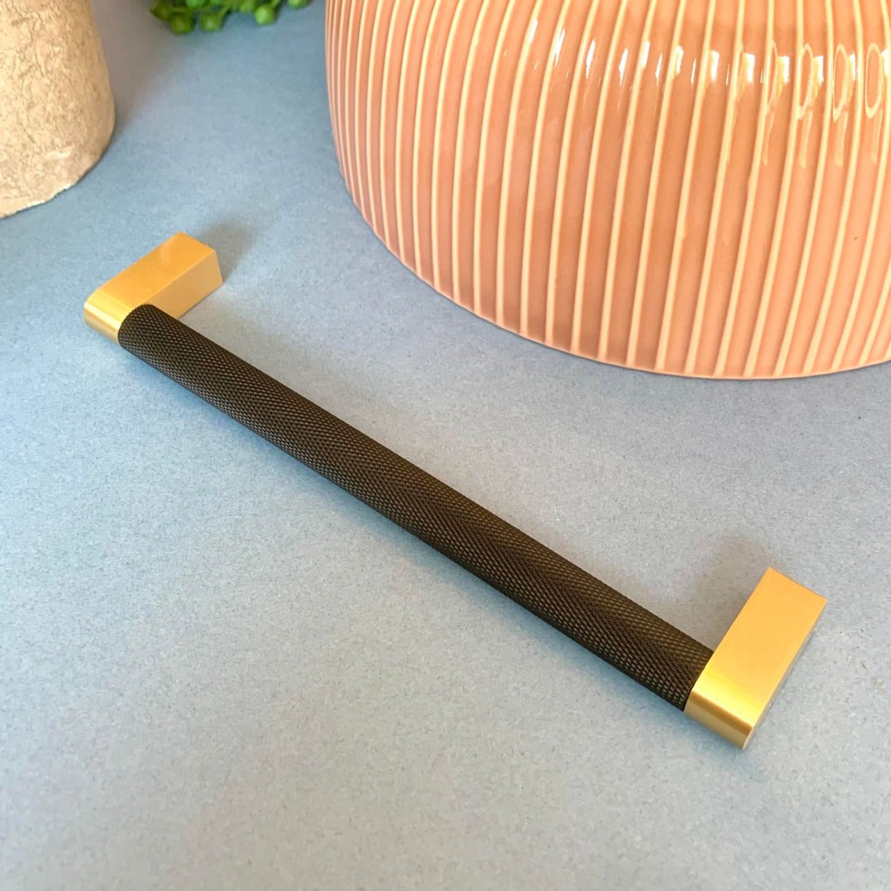 CALVER: Brass Knurled Black Long Pull